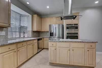 14019 Lake Trail Drive, Sugar Land, TX 77498 - Photo 7
