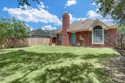 14019 Lake Trail Drive, Sugar Land, TX 77498 - Photo 17