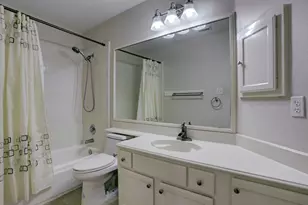 14019 Lake Trail Dr, Sugar Land, TX 77498 - Photo 11