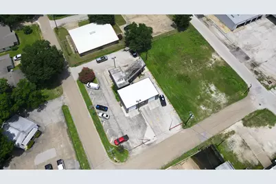 207 E Cottonwood Street, Madisonville, TX 77864 - Photo 17