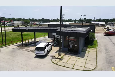 207 E Cottonwood Street, Madisonville, TX 77864 - Photo 11