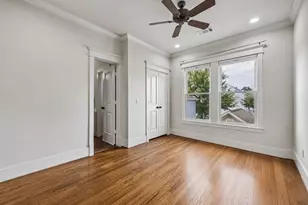 227 W 24th St, Houston, TX 77008 - Photo 33