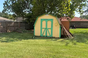 11734 Crockett Dr, La Porte, TX 77571 - Photo 5