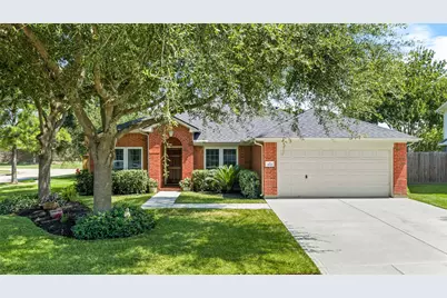 3001 Meadow Bay Drive, Dickinson, TX 77539 - Photo 1