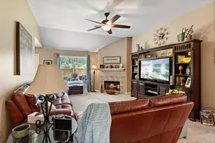 3001 Meadow Bay Dr, Dickinson, TX 77539 - Photo 3