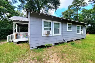 107 Issacks St, Cleveland, TX 77327 - Photo 1