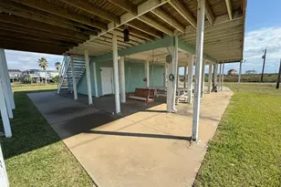 1118 County Rd 204, Sargent, TX 77414 - Photo 23