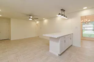 5003 Denoron Dr, Houston, TX 77048 - Photo 9