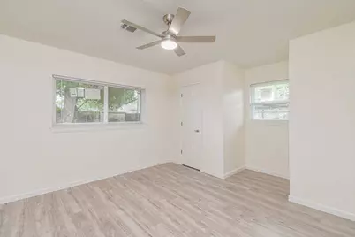 5003 Denoron Drive, Houston, TX 77048 - Photo 21