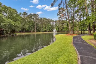 8973 Fallsbrook Ct, Conroe, TX 77302 - Photo 43