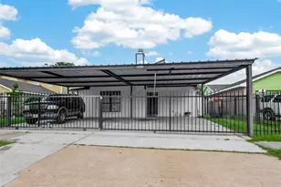 11806 Roandale Dr, Houston, TX 77048 - Photo 1