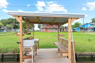 2342 County Rd 297, Sargent, TX 77414 - Photo 35