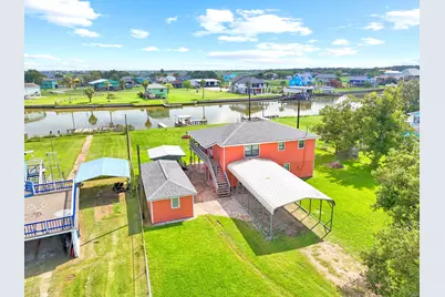 2342 County Road 297, Sargent, TX 77414 - Photo 5