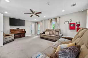 29902 E Hawthorne Dr, Spring, TX 77386 - Photo 9
