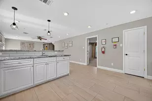 29902 E Hawthorne Dr, Spring, TX 77386 - Photo 15