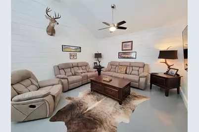 4937 Wolff Road, Round Top, TX 78954 - Photo 9