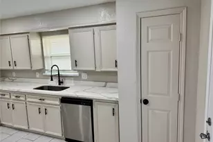 6321 Apache Dr, Pasadena, TX 77503 - Photo 9