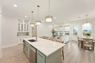 4046 Miramar Ct, Galveston, TX 77554 - Photo 7