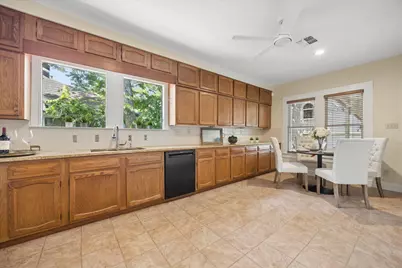 1240 Heights Boulevard, Houston, TX 77008 - Photo 13