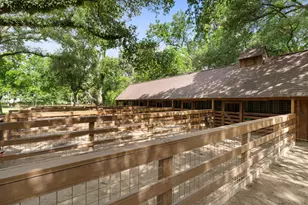 24 W Rivercrest Dr, Houston, TX 77042 - Photo 29