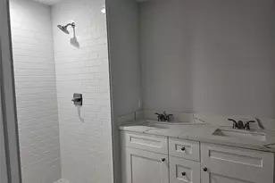 1226 Hwy 87, Gilchrist, TX 77617 - Photo 5