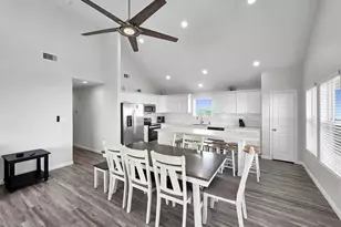 1226 Hwy 87, Gilchrist, TX 77617 - Photo 5