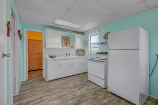 4114 Liberty Dr, Galveston, TX 77554 - Photo 7