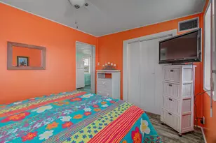 4114 Liberty Dr, Galveston, TX 77554 - Photo 11