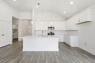 7902 Jasper Mdws Wy, Angleton, TX 77515 - Photo 17