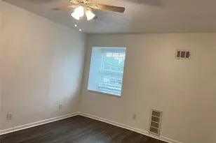 5002 Blue Spruce Cir, Austin, TX 78723 - Photo 15