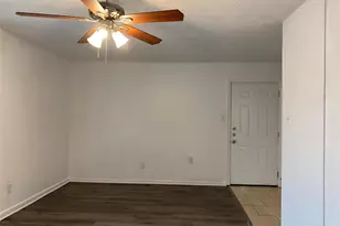 5002 Blue Spruce Cir, Austin, TX 78723 - Photo 5