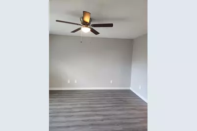2005 Lost Pine Court, Conroe, TX 77304 - Photo 5