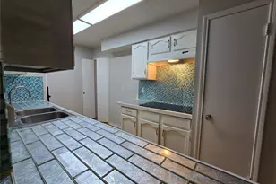 25510 Thistlewaite Ln, Spring, TX 77373 - Photo 9