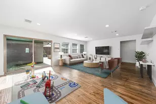 8703 Manhattan Dr, Houston, TX 77096 - Photo 19