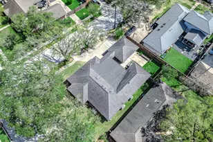 8703 Manhattan Dr, Houston, TX 77096 - Photo 47