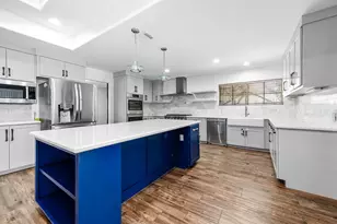 8703 Manhattan Dr, Houston, TX 77096 - Photo 13