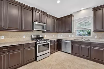 11306 Misty Willow Lane, Tomball, TX 77375 - Photo 13