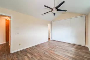 3307 E Heatherock Cir, Sugar Land, TX 77479 - Photo 3