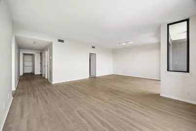 651 Bering Drive #1902, Houston, TX 77057 - Photo 5