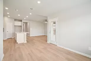 6017 Mockingbird Ldg Ln, Pearland, TX 77584 - Photo 9