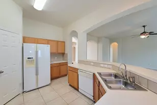 8410 Major Blizzard Dr, Houston, TX 77089 - Photo 15