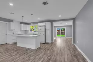 6930 Neff St, Houston, TX 77074 - Photo 3