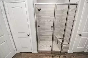 241 Woodhaven Dr, West Columbia, TX 77486 - Photo 29