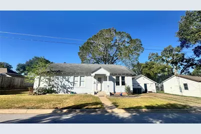 205 Baber Street, Brenham, TX 77833 - Photo 1