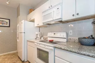 3284 Holly Hall St, Houston, TX 77054 - Photo 5