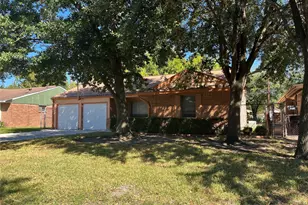 519 Westshire Dr, Houston, TX 77013 - Photo 1