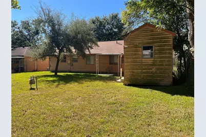 519 Westshire Drive, Houston, TX 77013 - Photo 15