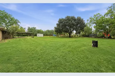 3303 Holy Road, Crosby, TX 77532 - Photo 19