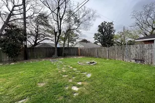9619 Beverly Hill St, Houston, TX 77063 - Photo 17