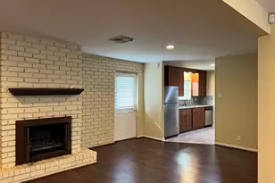 9619 Beverly Hill St, Houston, TX 77063 - Photo 9
